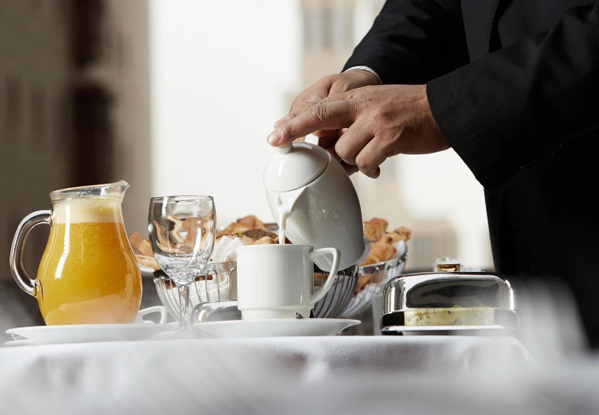 Hotel Frontel Al Harithia
